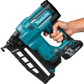 AKUMULATOROWA-GWOŹDZIARKA-18-V-MAKITA-DBN600RTJ-2.jpg
