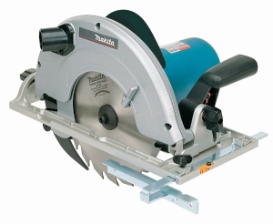 MAKITA Ręczna pilarka tarczowa 5903R